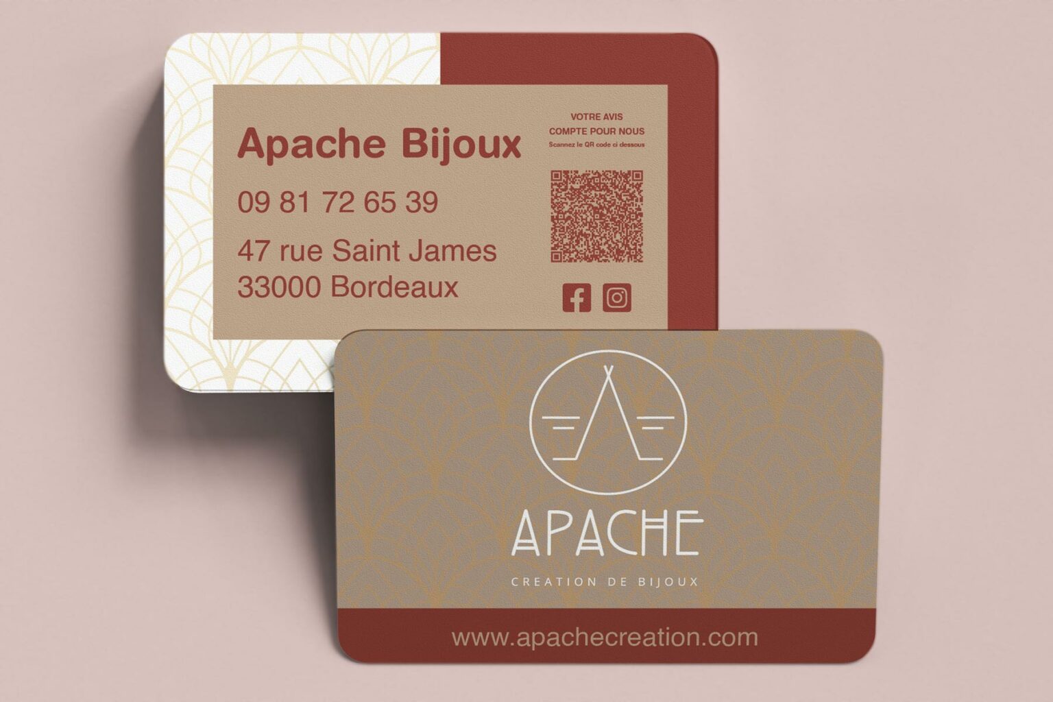 carte de visite du magazine de bijoux de l'enseigne Apache