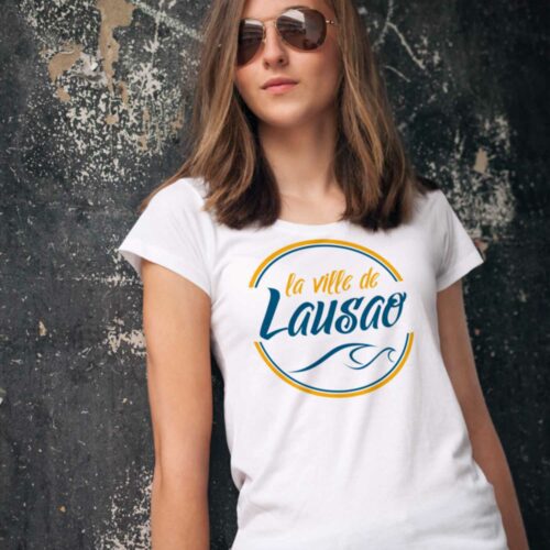 femme portant t shirt de la Ville de Lausao